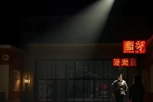《片场之外的第二十小时》凌晨收工后的空摄影棚